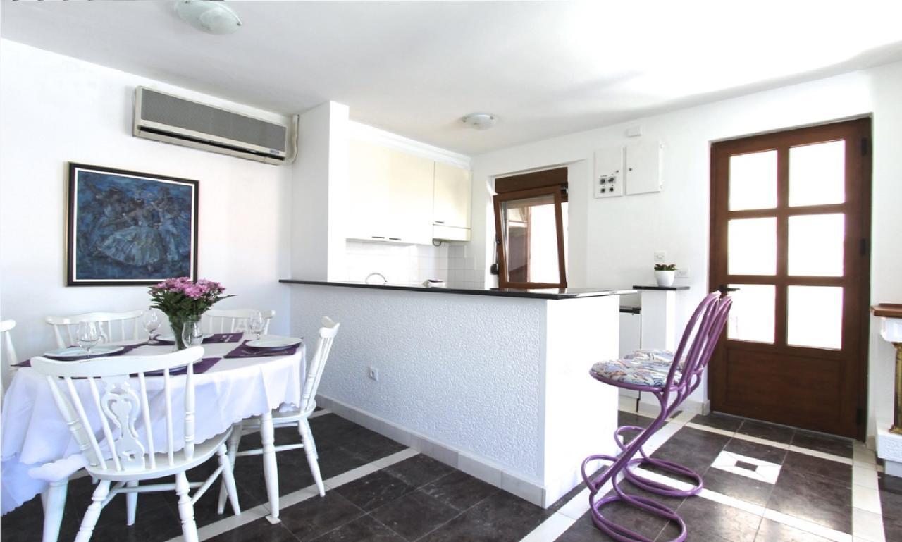 Villa Antic With Private Pool In Budva Eksteriør billede