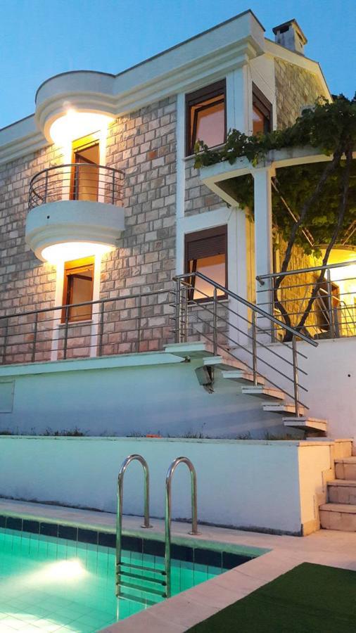 Villa Antic With Private Pool In Budva Eksteriør billede